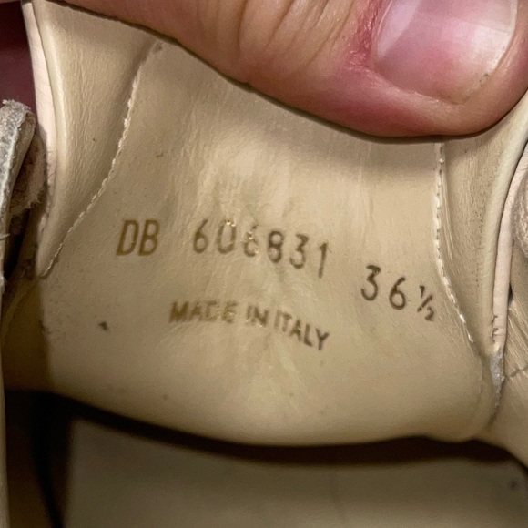 Saint Laurent Andy Low Top Brooklyn Sneakers in Dark Coquille - Picture 8 of 8